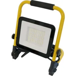 Compra PROYECTOR ILUMIN 50W IP65 4500LM 6500K LED 3MT C/BASE MET NE SONEDAS MK-020011007096 al mejor precio