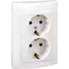 Compra BASE ENCHUFE DOBLE SCHUKO TT EMPOTRAR BLANCO SERIE 10 SIMON F1091459030 al mejor precio