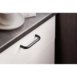 Compra TIRADOR MUEBLE ABS 105X10X27MM NEGRO REI 7-E419.03 al mejor precio