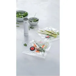 Compra BOMBA VACIO SMART RECARGABLE 4.9X16.5 INALAMBRICA LACOR 69690 al mejor precio