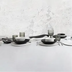 Compra ENSALADERA PORCELANA NEGRA FOSIL diametro 25 X 5 CM BIDASOA 5426554 al mejor precio