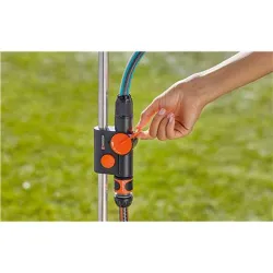 Compra DUCHA DE JARDIN CON TRIPODE GARDENA CHORROS AJUSTABLES GARDENA 960-20 al mejor precio