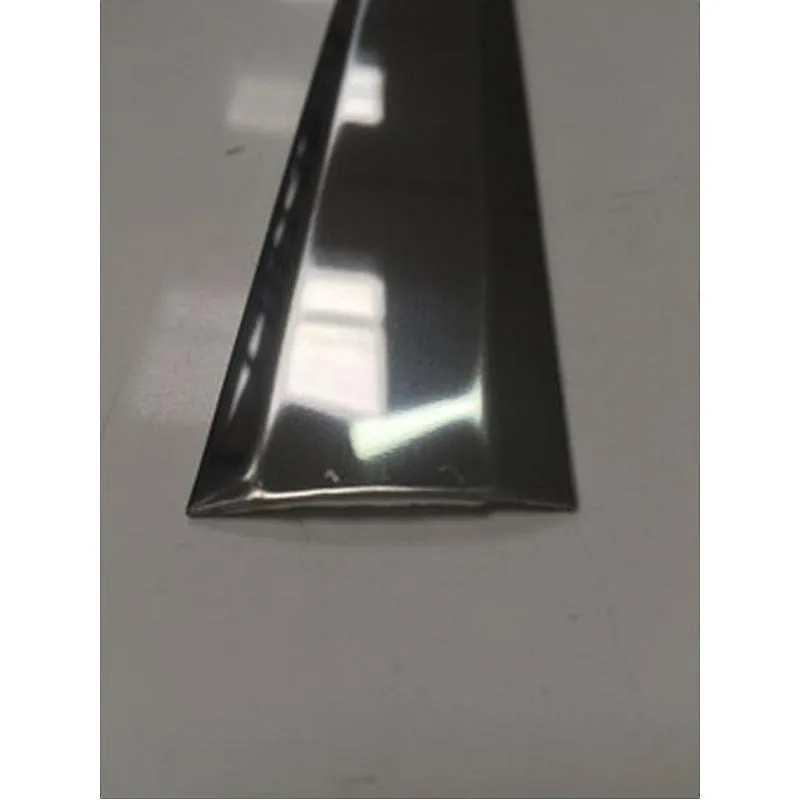 Compra CUBREJUNTA MOQUETA 2 PESTAÑA INOX ADHESIVO 73CM-35 MM DICAR 353AAB 073 al mejor precio