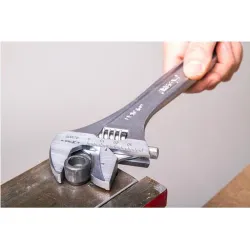 Compra LLAVE AJUSTABLE REVERSIBLE MOD. 92WR 8" - 200 MM IREGA 571101008005306 al mejor precio
