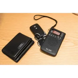 Compra RADIO DIGITAL DE BOLSILLO CON ALTAVOZ ELBE RF-93 al mejor precio