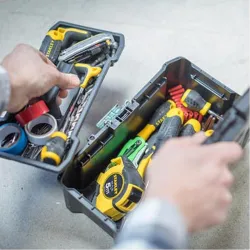 Compra CAJA HERRAMIENTAS ABS NEGRO 1 BANDEJA ESSENTIAL 320 X 188 X 132 MM STANLEY STST1-75515 al mejor precio