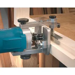 Compra FRESADORA CON CABLE DE CANTOS FR192VG 1000 W VIRUTEX 9200800 al mejor precio