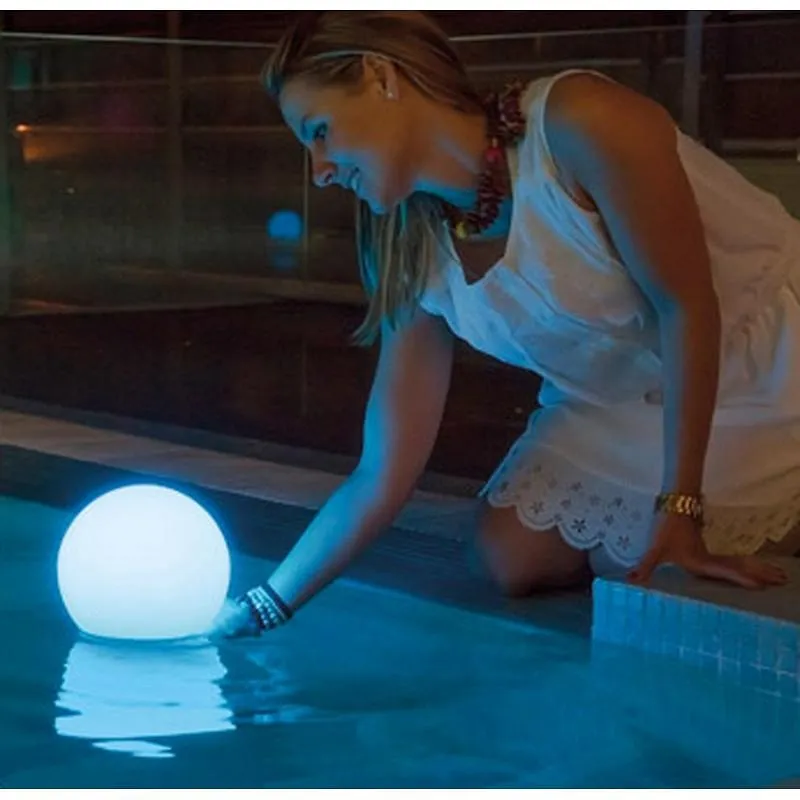 Compra LAMPARA JARDIN BULY AUTOMATIC FLOATING IP65 diametro 20 X 17 CM NEWGARDEN LUMBL020SANW al mejor precio