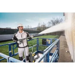 Compra HIDROLIMPIADORA INDUSTRIAL HD 5/15 C CAUDAL 500 L/H PRESION 150 BAR POTENCIAS 3 KW KARCHER 1.520-930.0 al mejor precio