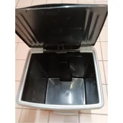 Compra CUBO CON PEDAL MILENIUM 23L NEGRO 33X28X39CM TATAY 1101427 al mejor precio