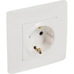 Compra TOMA DE CORRIENTE BLANCA SERIE NILOE LEGRAND 396434 al mejor precio