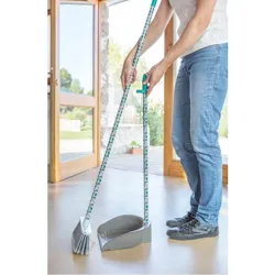 Compra ESCOBA CON PALO 130 CM ESSENTIAL GEOM VIGAR 10198 al mejor precio