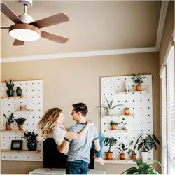 Compra VENTILADOR TECHO LEVANTE 60W 122 CM BLANCO/MADERA UNIVERSAL BLUE 267-UVT1315-21 al mejor precio