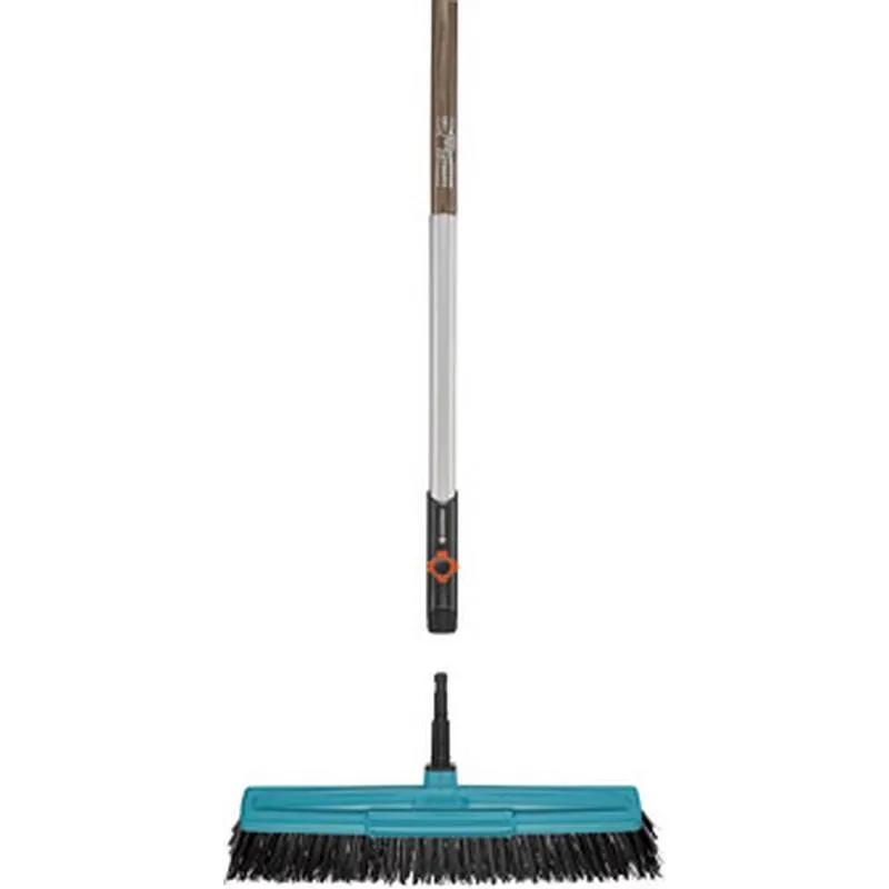 Compra CEPILLO EXTERIORES COMBISYSTEM MANGO 130 CM GARDENA 362230 al mejor precio
