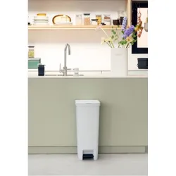 Compra CUBO RECICLAJE CON PEDAL STEPUP 40 L - GRIS CLARO BRABANTIA 80 00 09 al mejor precio