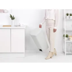 Compra CUBO RECICLAJE CON PEDAL STEPUP 40 L - GRIS CLARO BRABANTIA 80 00 09 al mejor precio