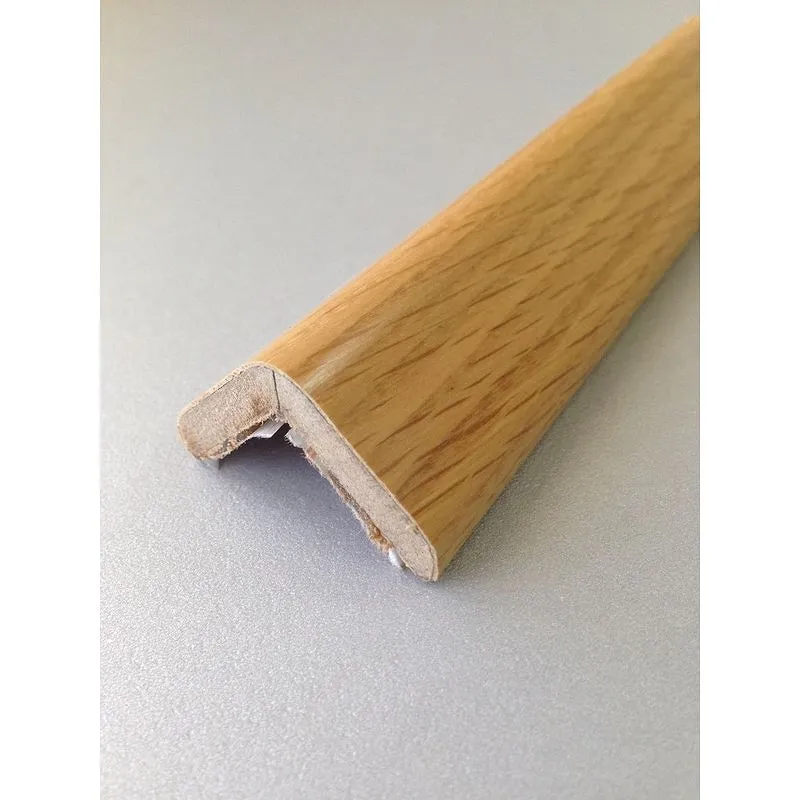 Compra CANTONERA ADHESIVA MADERA 2,60 M 30 X 30 MM ROBLE RUFETE 73002 al mejor precio