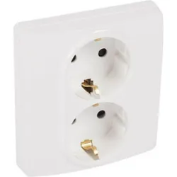 BASE ENCHUFE DOBLE 2P+T...