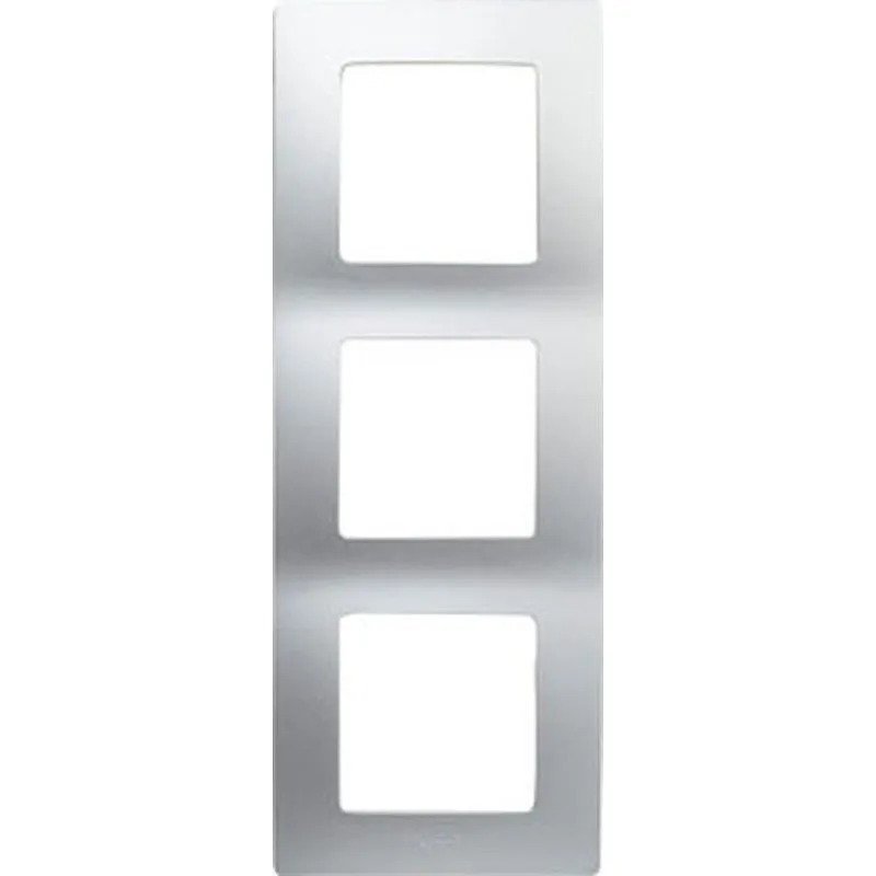 Compra MARCO 3 ELEMENTOS PLATA SERIE NILOE LEGRAND 396415 al mejor precio