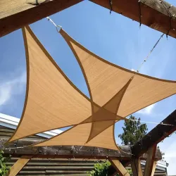 TOLDO VELA SOMBREO TRIANGULAR POLIETILENO 185GR 3,6X3,6X3,6M ARENA NATUUR 23026065